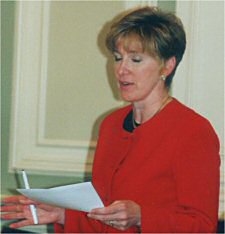 Debora speaking in the Senate